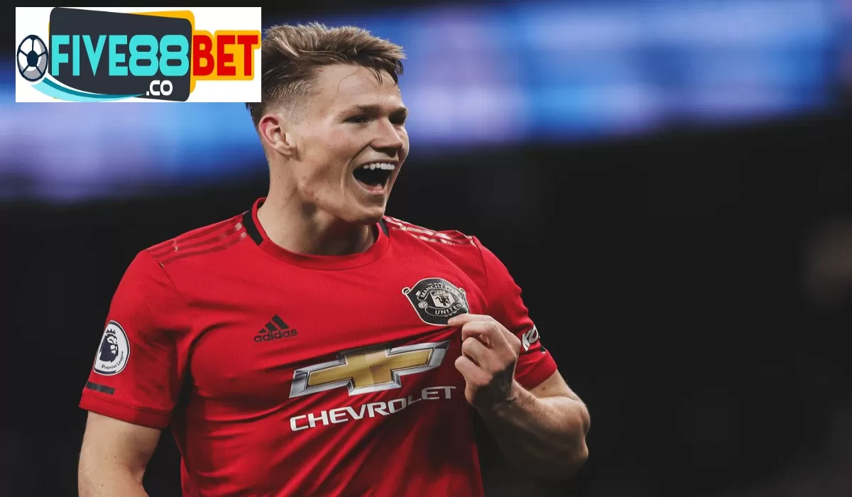 Tiền vệ của Manchester United sẽ nghỉ thi đấu tới 3 tuần vì chấn thương