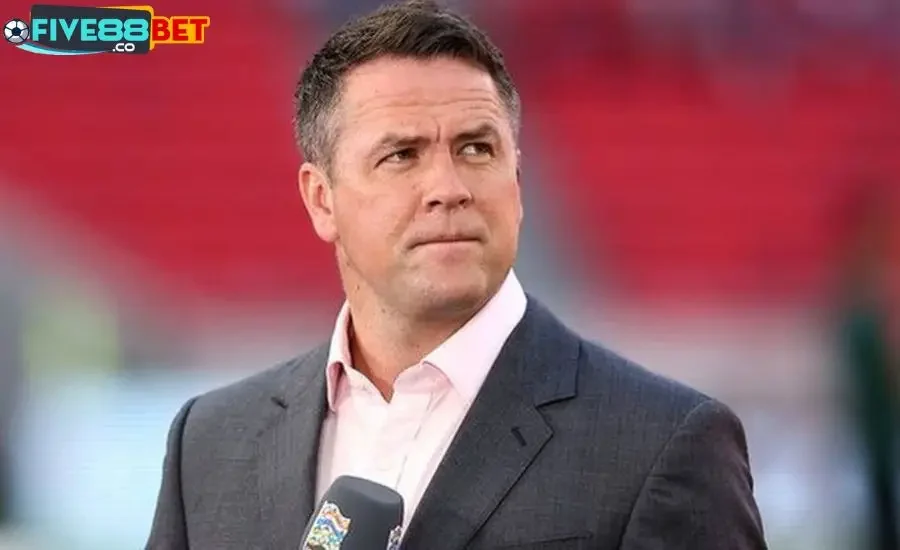 Michael Owen chỉ trích Bukayo Saka