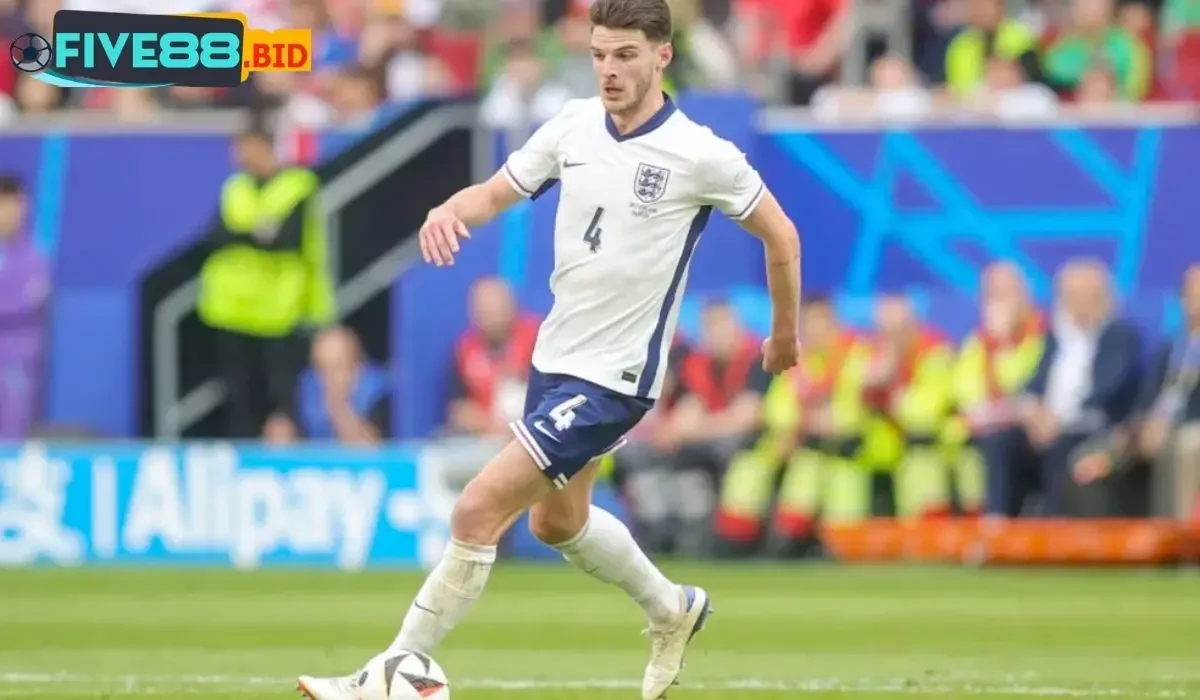 Declan Rice Khen Yamal, Thừa Nhận Xích Mích Với Mainoo