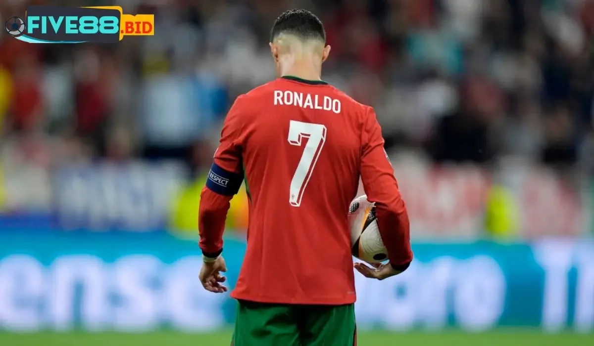 Pháp vs Bồ Đào Nha: Thêm Một Lần Đau Dành Cho Ronaldo